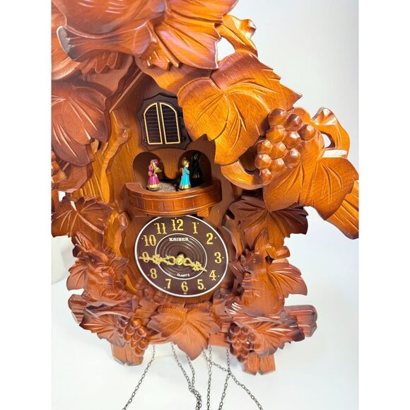 Wall Mounted Cuckoo Clock Kaiser Quartz Squirrel Maple Leaf German Design Musica - Picture 6 of 16